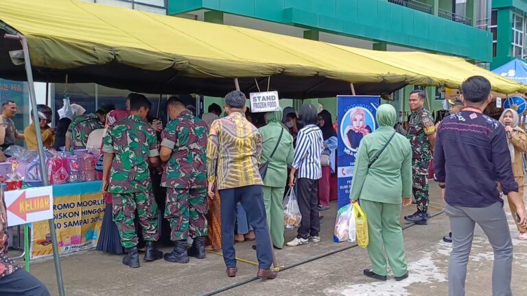 Ada Sembako Murah dan Layanan Tukar Uang Baru di Bazar Kodim Samarinda