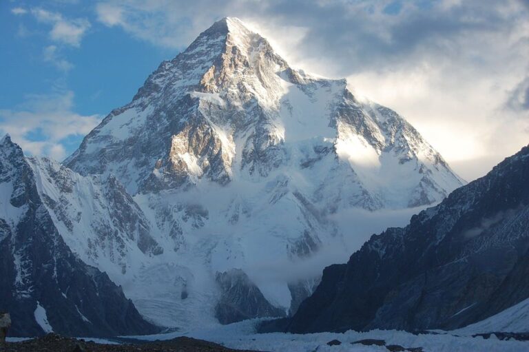 Mengenal K2, Gunung Terbuas di Dunia Sudah Menelan 77 Nyawa